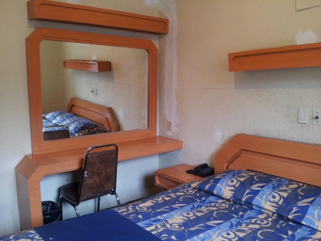 Hotel Florida เม็กซิโกซิตี้ ห้อง รูปภาพ