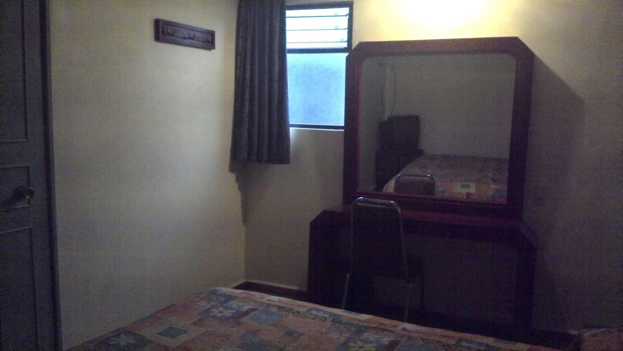 Hotel Florida เม็กซิโกซิตี้ ภายนอก รูปภาพ